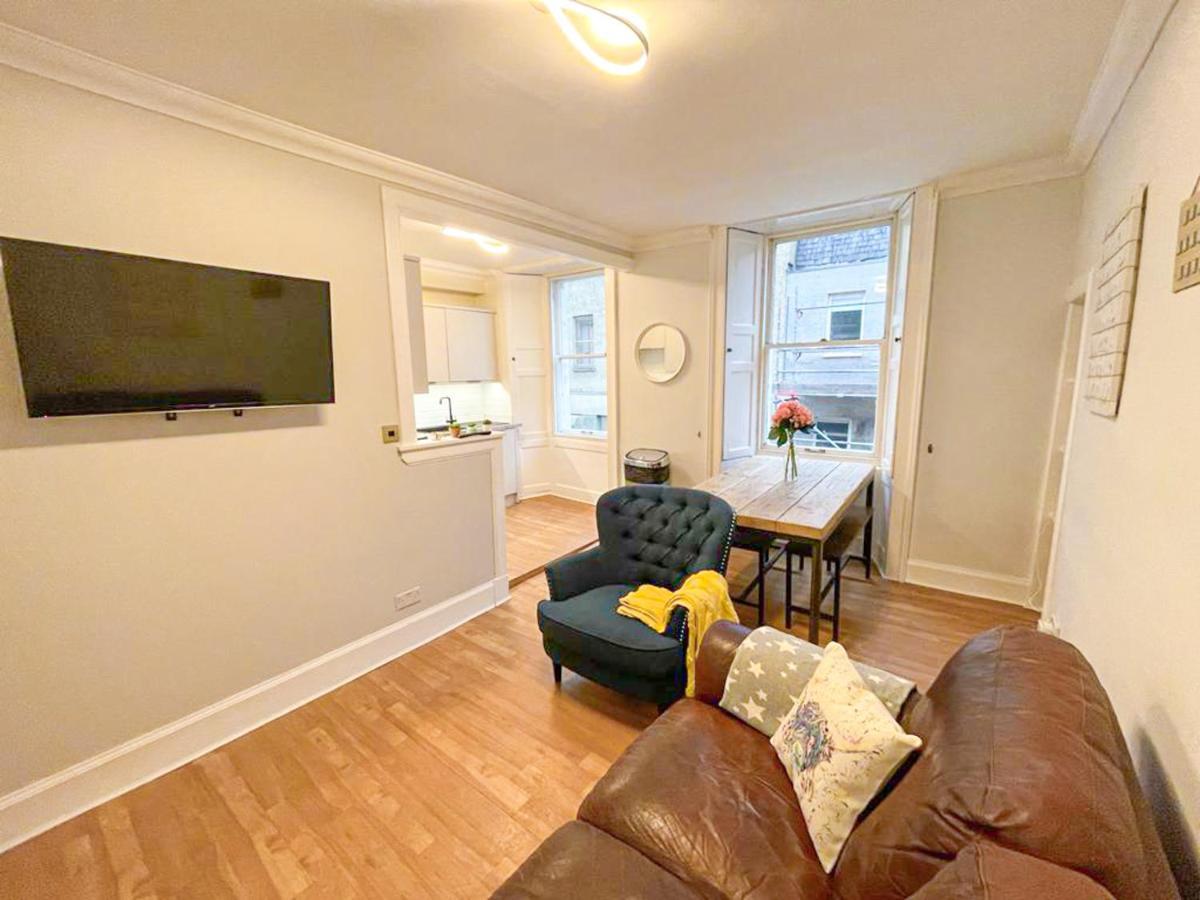 Rose Street'S Hidden Treasure- 2Bed Newly Refurbished Apt Edimburgo Esterno foto