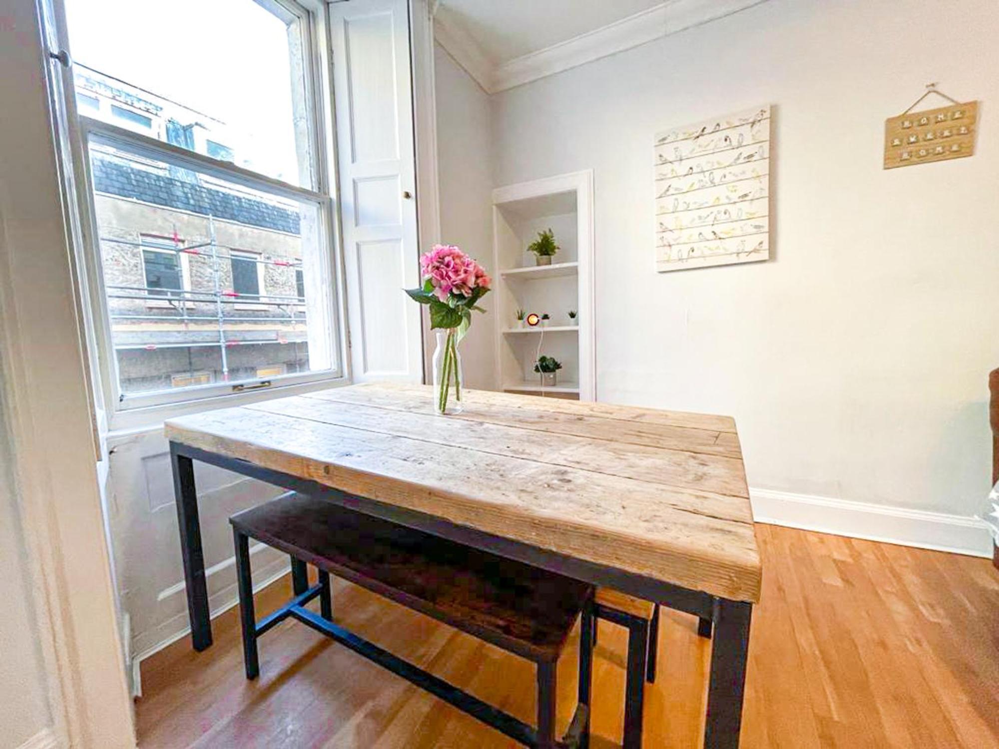 Rose Street'S Hidden Treasure- 2Bed Newly Refurbished Apt Edimburgo Esterno foto