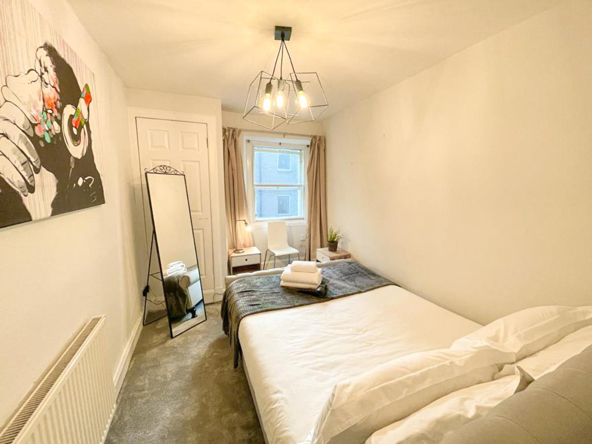 Rose Street'S Hidden Treasure- 2Bed Newly Refurbished Apt Edimburgo Esterno foto
